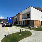Royal Class Apart Complex Uno Residence