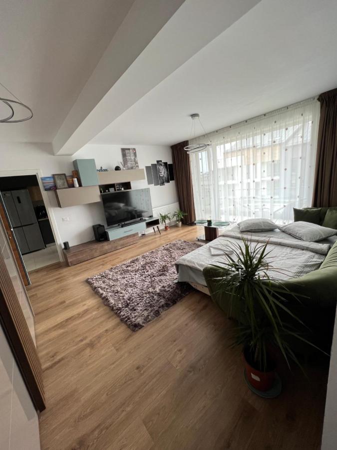 Apartment Royal Class Complex Uno *